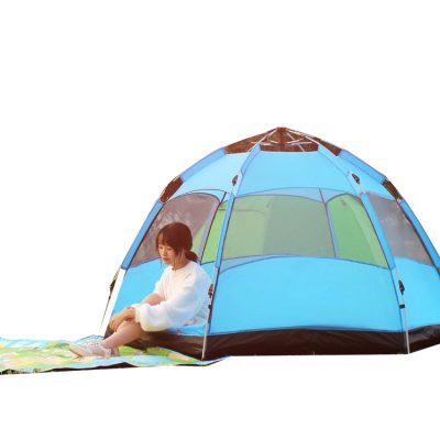 Single comfortably designed camping tent (2)